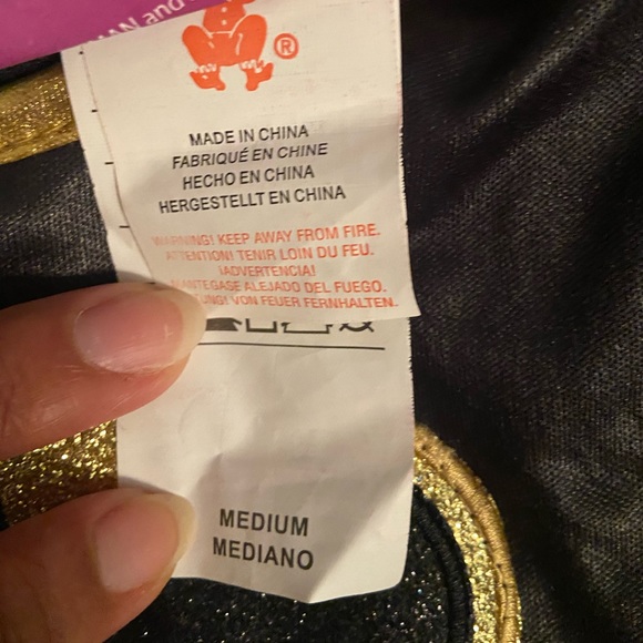 SOLD DC Comics Batgirl Costume - Picture 5 of 8